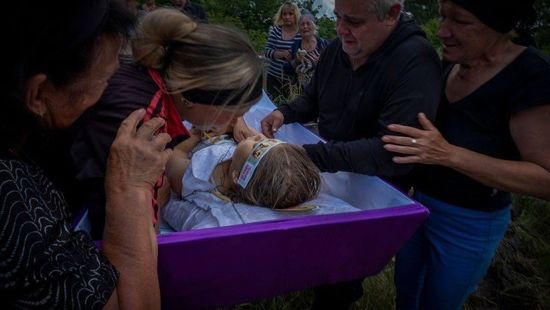 A háború legártatlanabb áldozatai: százával temetik gyermekeiket Ukrajnában