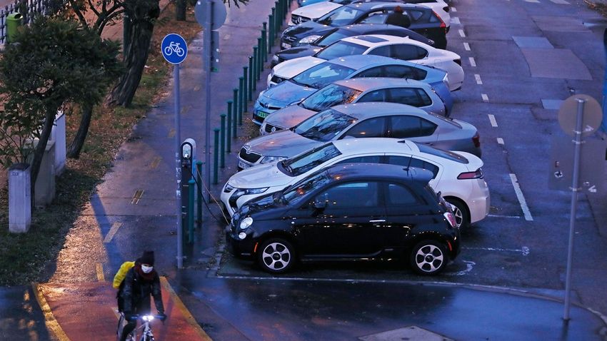 Politikai vihar a fővárosi parkolási rendszer miatt