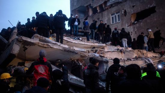 Brutális erejű földrengés Törökországban, rengeteg a halott Szíriában is + fotók, videók