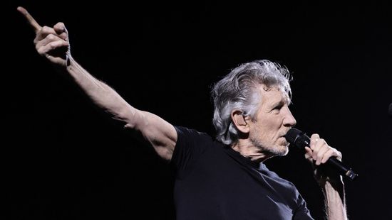 „Antiszemita, Putyin-mentegető, hazug” – így nevezik Roger Waterst zenésztársai