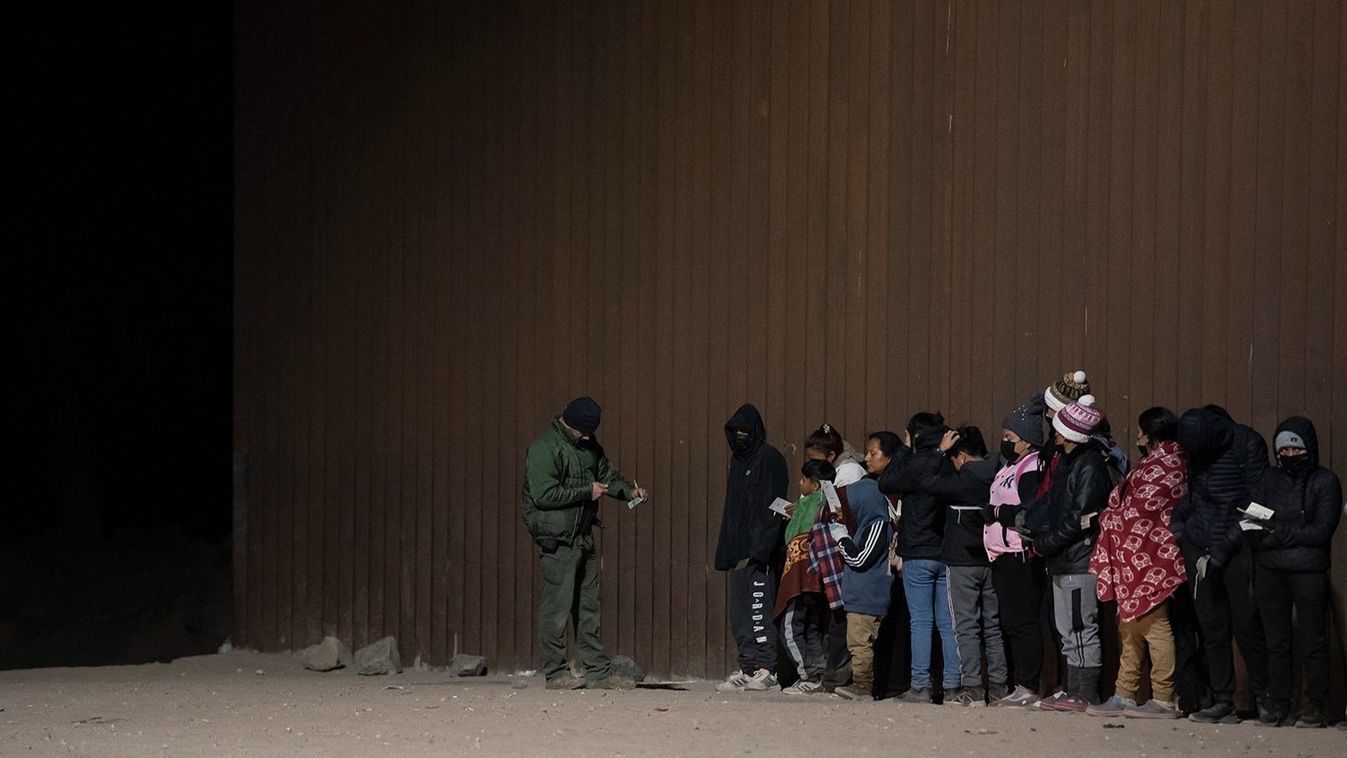 Asylum-seekers at US-Mexico Border near Yuma, Arizona