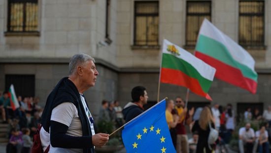 Geopolitikai csatatér lett a bolgár választásokból