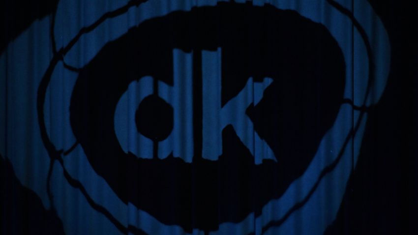 Dominálni akarnak