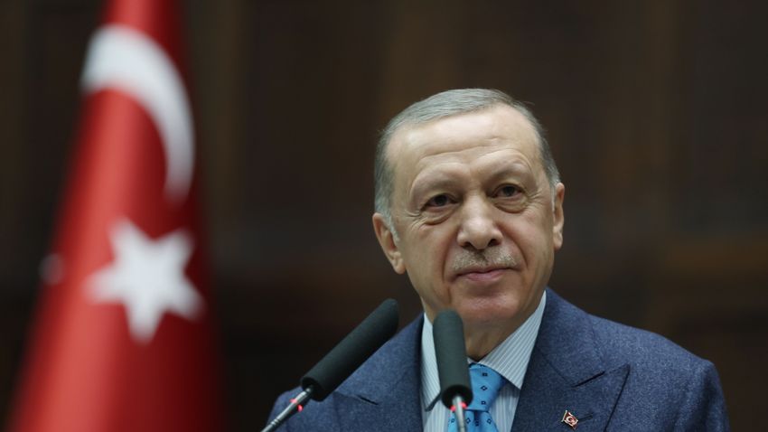 Rendkívüli állapotot rendelt el a török elnök