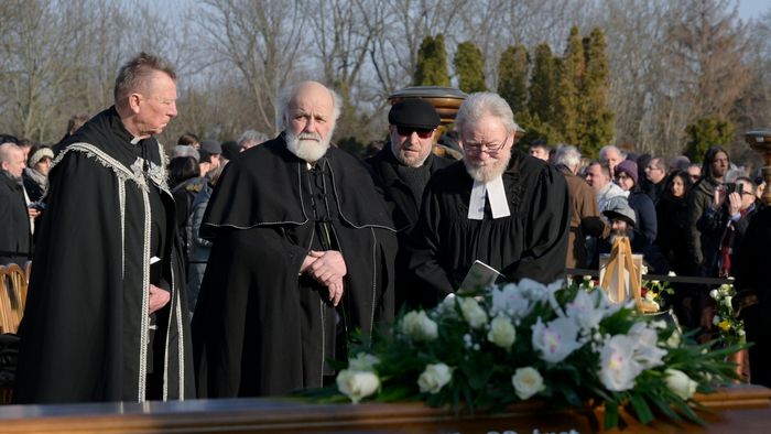 BEER Miklós; IVÁNYI Gábor; DONÁTH László; FRÖLICH Róbert; MÉCS Imre