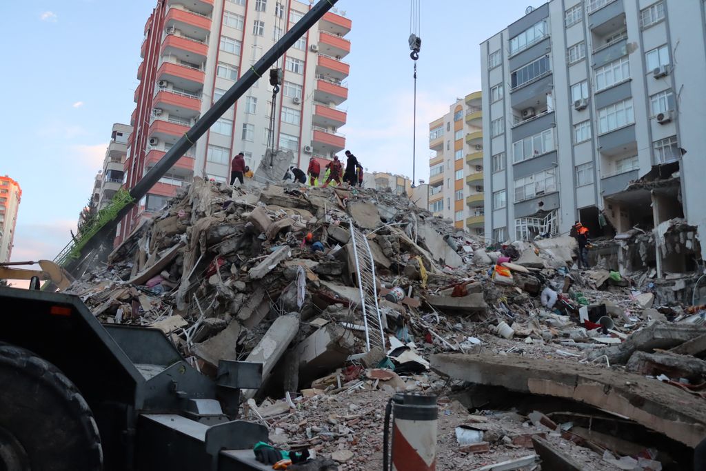 Earthquakes jolt Turkiye's Kahramanmaras