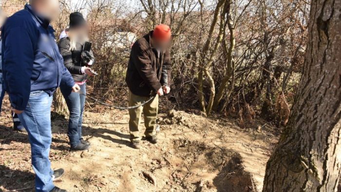 A kertben találták meg az elásott holttestet + fotók