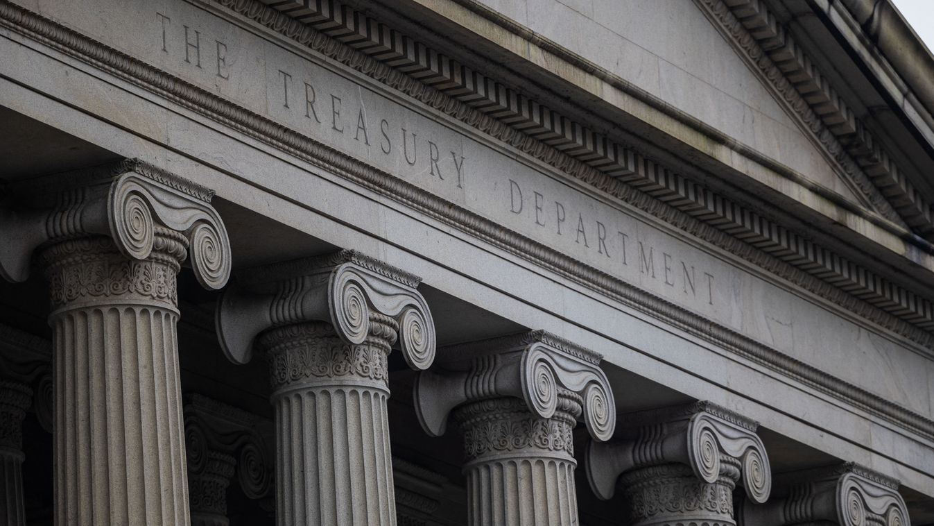 Treasury and Federal Deposit Insurance Corporation buildings