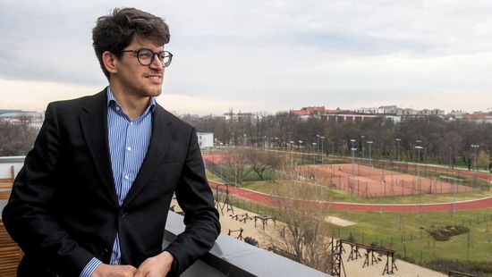 A jövő vezetőit és stratégáit akarják kiképezni