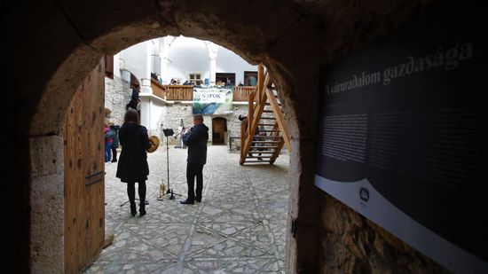 Patakművészeti őrség alakult a Balaton-felvidéken