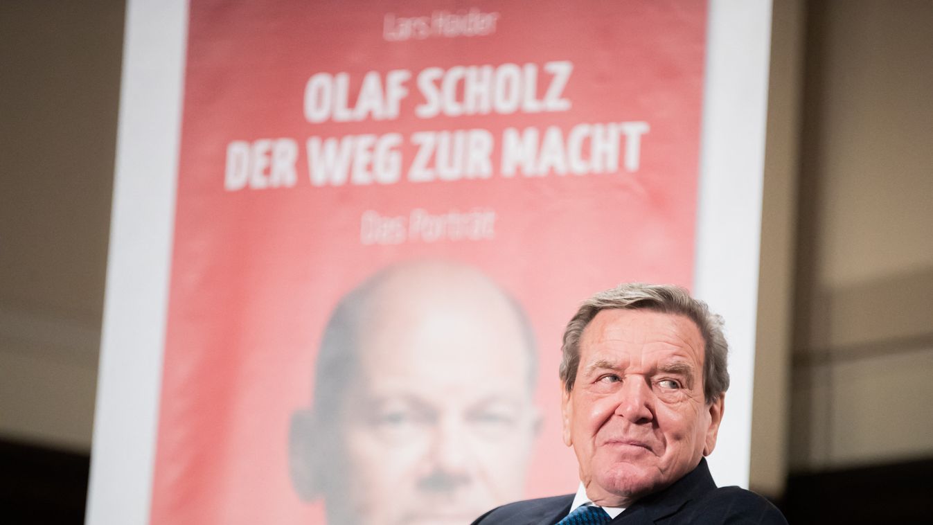 Former Chancellor Schröder presents biography of Olaf Scholz