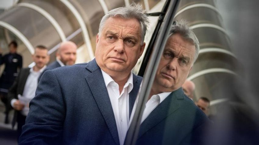 Emmanuel Macronnal tárgyalt Orbán Viktor