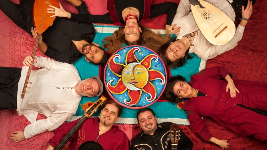 A HolddalaNap Zenekar negyedik lemezének bemutatóját virágvasárnap tartják
