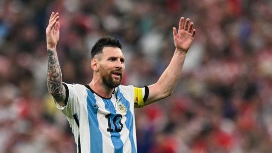 Messi szép gesztussal lepte meg a hét gólt kapott kapust + videó