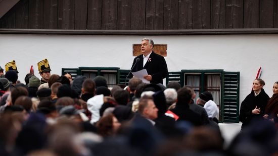 Orbán Viktor: Sosem fogjuk megengedni, hogy a szabadság zászlaját kicsavarják a magyarok kezéből