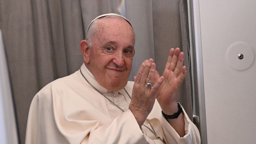 Ferenc pápa kitüntette a Magyar Máltai Szeretetszolgálat nemzetközi vezetőjét