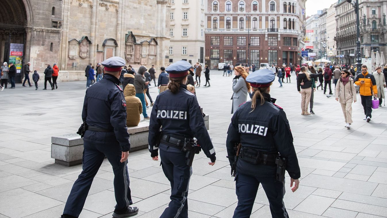 Vienna police increases security measures over threat to churches