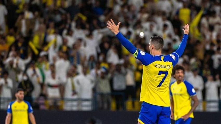 Ronaldo harminc méterről belőtte a szabadrúgást, megtört a jég + videó