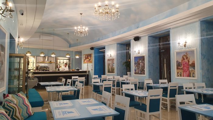 A világhálón fellelhetetlen görög étterem a főváros egyik legforgalmasabb pontján: Odüsszeia
