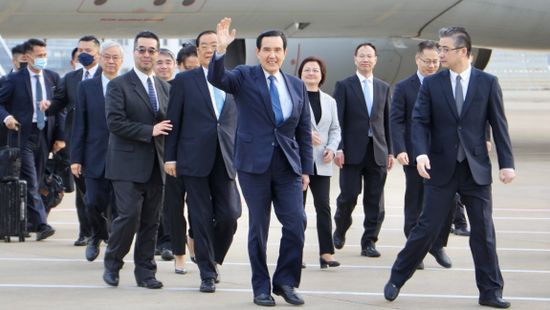 Történelmi jelentőségű látogatást tesz Kínában Tajvan volt elnöke