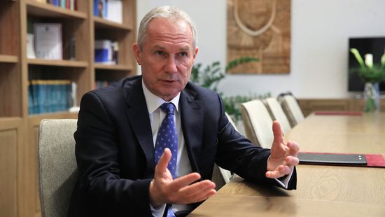 Sokat szenved még a világ, mire eljöhet a béke