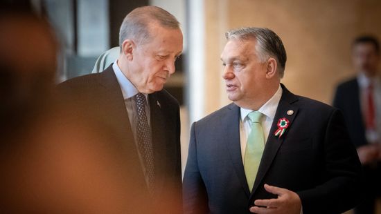Orbán Viktor: Magyarország segít a bajban + videó
