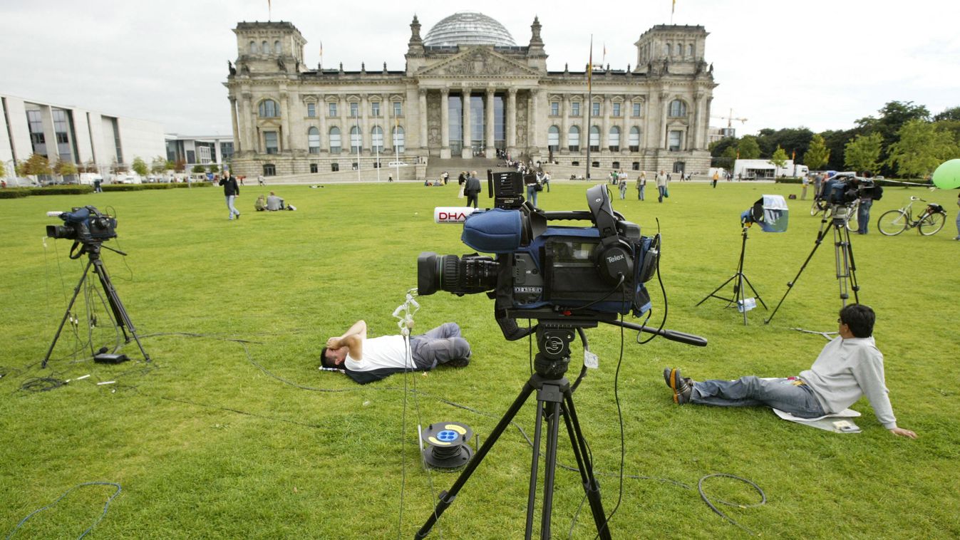 GERMANY-POLITICS-ELEVTIONS-REICHSTAG-PARLIAMENT