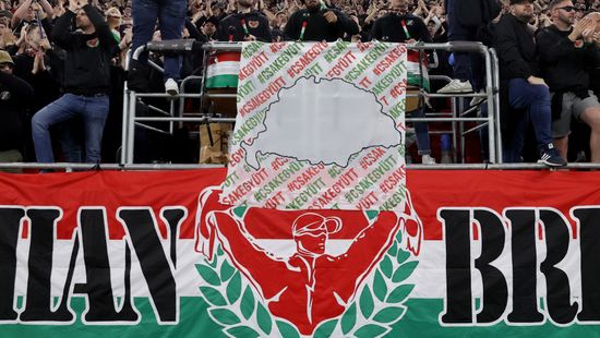 Volt Nagy-Magyarország-zászló a Puskás Arénában + fotó