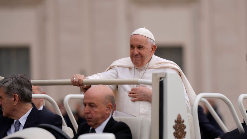 Ferenc pápa miatt szokatlan időpontban lesz az Újpest–Fradi derbi