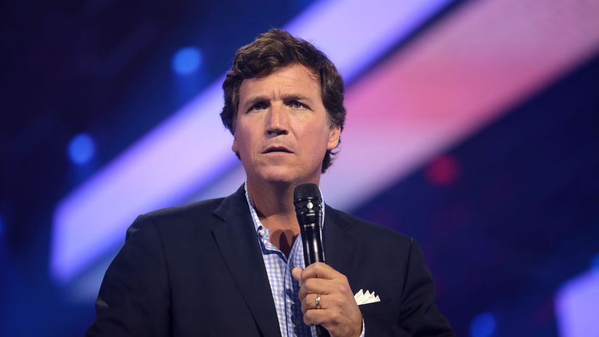 Másfélszer annyian voltak kíváncsiak Tucker Carlsonra, mint Joe Biden bejelentésére Másfélszer annyian voltak kíváncsiak Tucker Carlsonra, mint Joe Biden bejelentésére