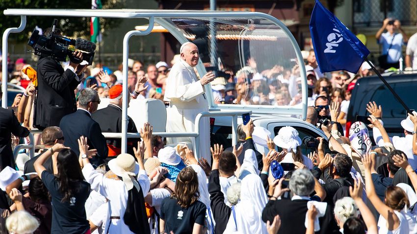 The Holy Father can formulate an important message about Hungary