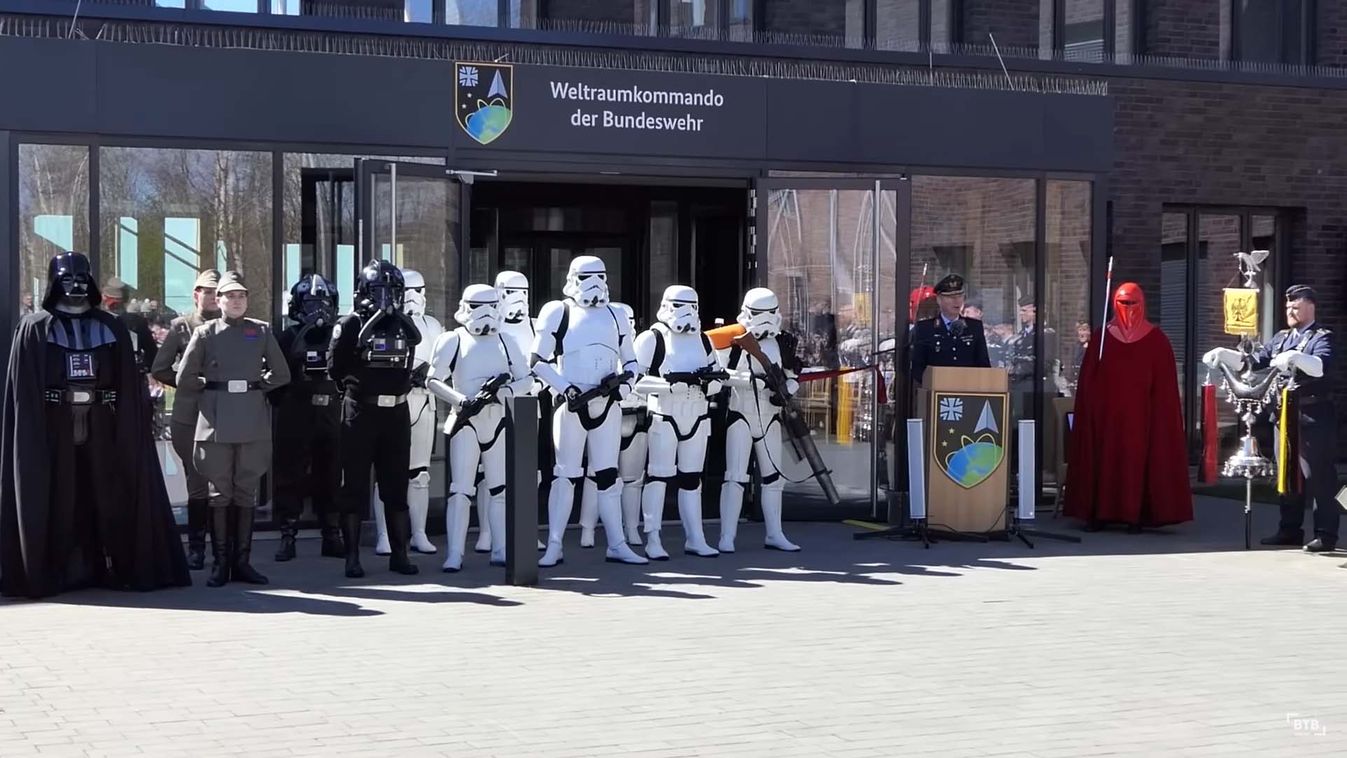 Darth Vader nyitotta meg az új német űrközpontot + videó