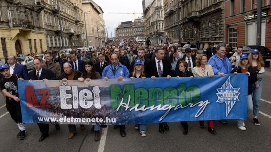 Nem csak az emlékezés fontosságát hangsúlyozták az idei Élet menetén
