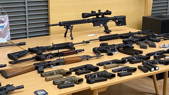 Óriási siker! Újabb fegyverraktárt számoltak fel a szlovák és a magyar rendőrök
