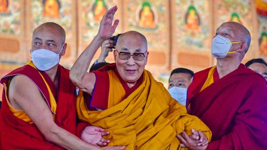 Politikai vetülete lehet a dalai láma félreértelmezett videójának