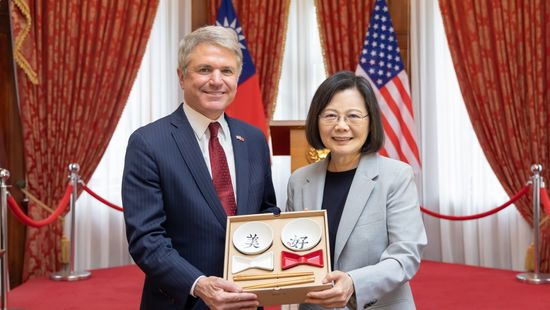 Megtörnék az „egy Kína” elvet amerikai törvényhozók, nem vetik el a katonai támogatást Tajvannak