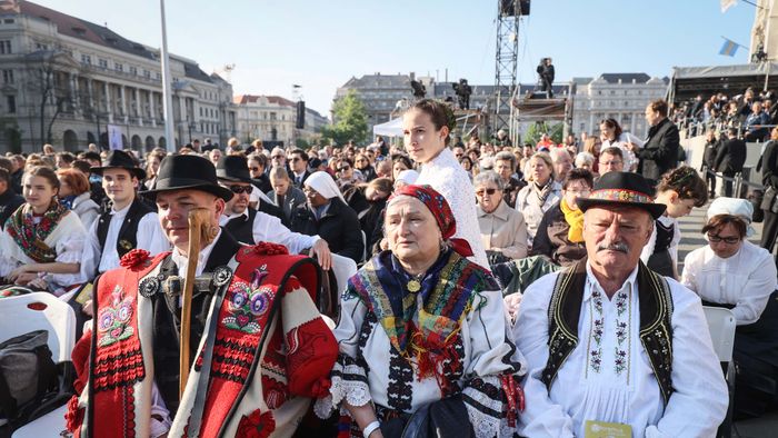 Ferenc pápa Kossuth tér