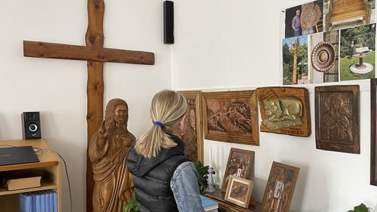 Rabul ejtette a fa illata