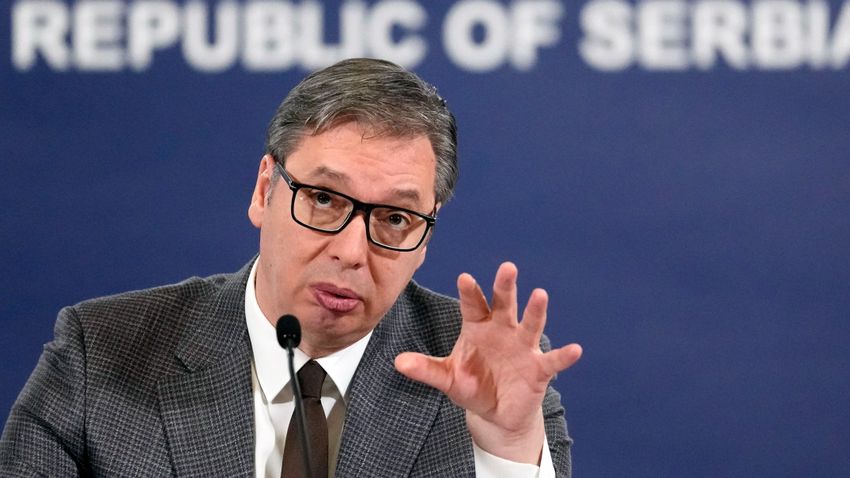 Lemond Alekszandar Vucsics pártelnöki posztjáról