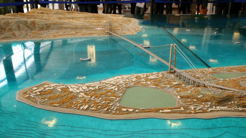 Megakadályozhatja a maffia a világ leghosszabb függőhídjának megépítését Megakadályozhatja a maffia a világ leghosszabb függőhídjának megépítését