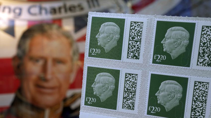 Aggasztó trendet sugall a brit monarchia támogatottsága