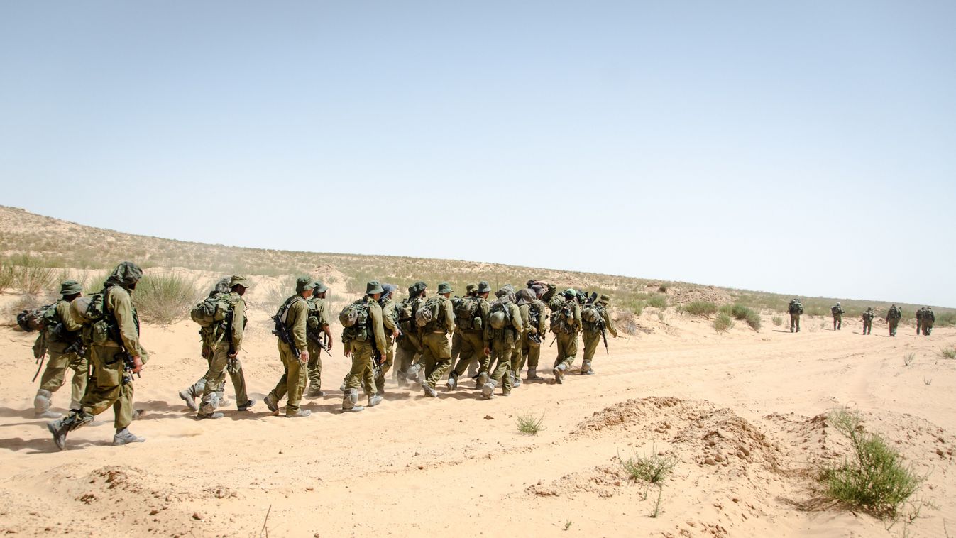 Squad,Of,Israeli,Elite,Unit,Combat,Soldiers,Carrying,A,Wounded