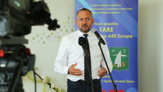 Gyopáros Alpár: A falvak írják a Magyar falu programot
