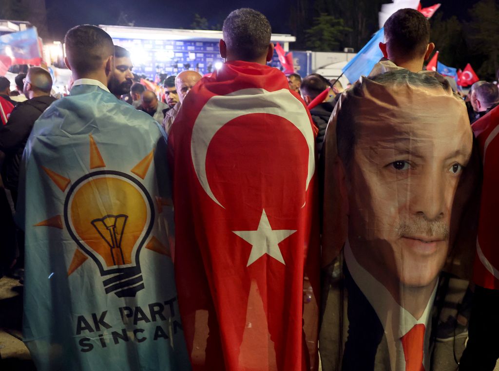 A törökországi választások eredményére várók Ankarában, május 15. Fotó: AFP/Adem Altan