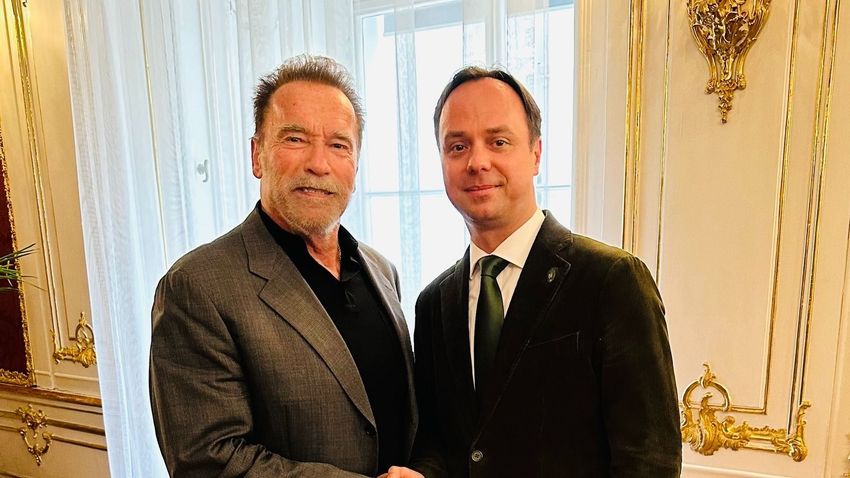 Arnold Schwarzenegger imádja Magyarországot és támogatja Orbán Viktort