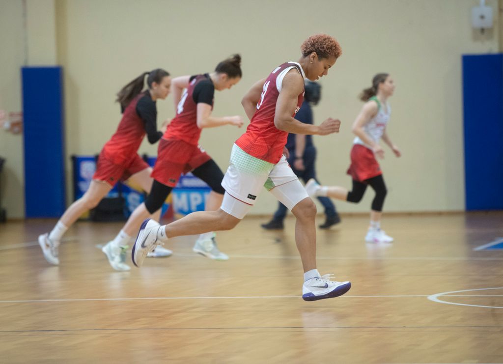 Női kosárlabda-válogatott edzése