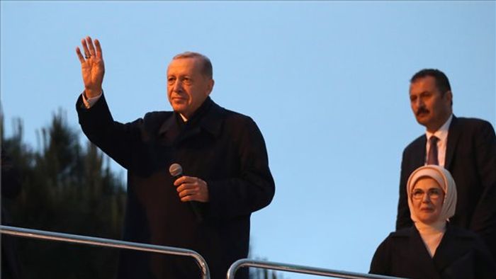 Erdogan a győzelem után: Nyert a demokrácia