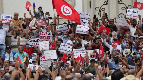 Börtönbüntetésre ítélték Tunéziában a legnagyobb ellenzéki párt vezetőjét