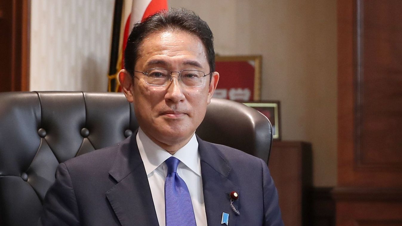 Az atomfegyverek bevetése ellen szólalt fel a japán miniszterelnök Hirosimában