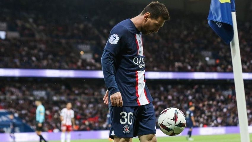 “The Fall of Lionel Messi: PSG Fans Turn on World Champion”